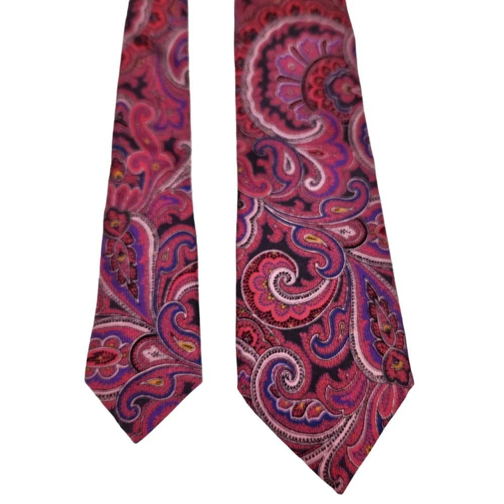 J. Z. Richards Gallery Collection 100% Silk Pink Paisley Hand Made Mens Neck Tie